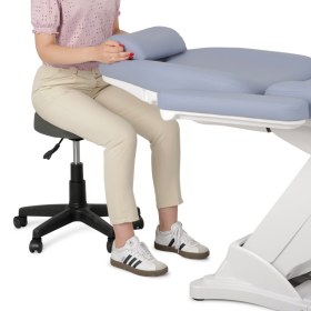 ELARA PRO 4 Electric Treatment Chair for Minor Procedures Violet