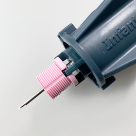 Συσκευή ενδοοστικής έγχυσης βρεφών NIO-I