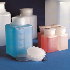 GRADUATED SQUARE BOTTLES WIDE NECK SERIES "600"