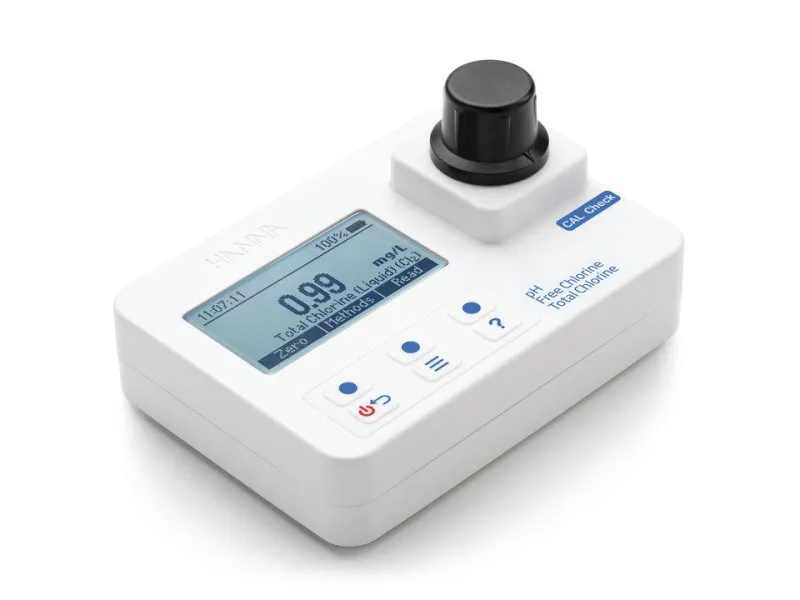 HI97710 portable, digital pH, free & total chlorine photometer HI97710 portable, digital pH, free & total chlorine photometer