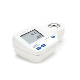 Refractometer
