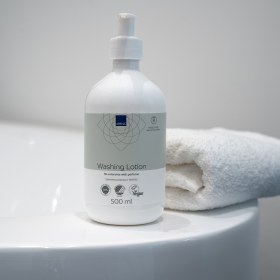 Λοσιόν Καθαρισμού Δέρματος 500ml Με Άρωμα & Χωρίς Χρωστικές - 