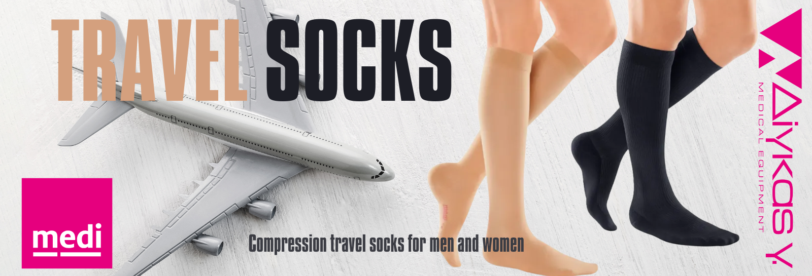 TRAVEL SOCKS